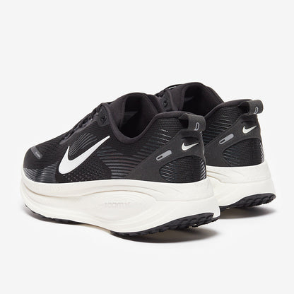 Nike Vomero 18