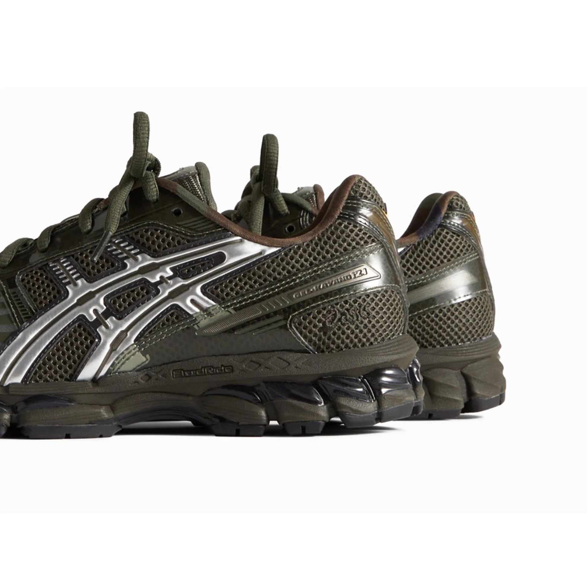 ASICS Gel-Kayano 12.1 Kith Marvel vs. Capcom 'Captain America vs. Guile Double Box' (2025)