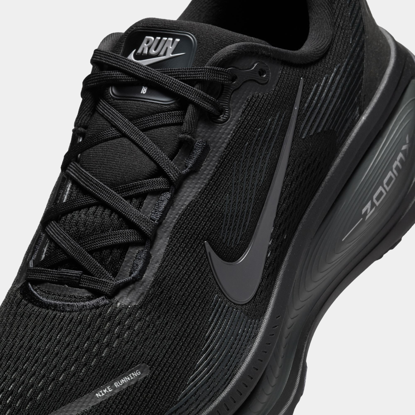 Air Zoom Vomero 18 Sneakers - Premium Brand Shoes for Men and Women