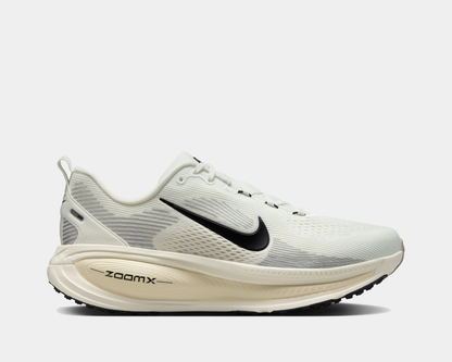 Air Zoom Vomero 18 Sneakers - Premium Brand Shoes for Men and Women