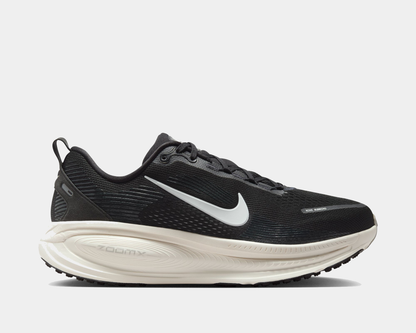 Air Zoom Vomero 18 Sneakers - Premium Brand Shoes for Men and Women