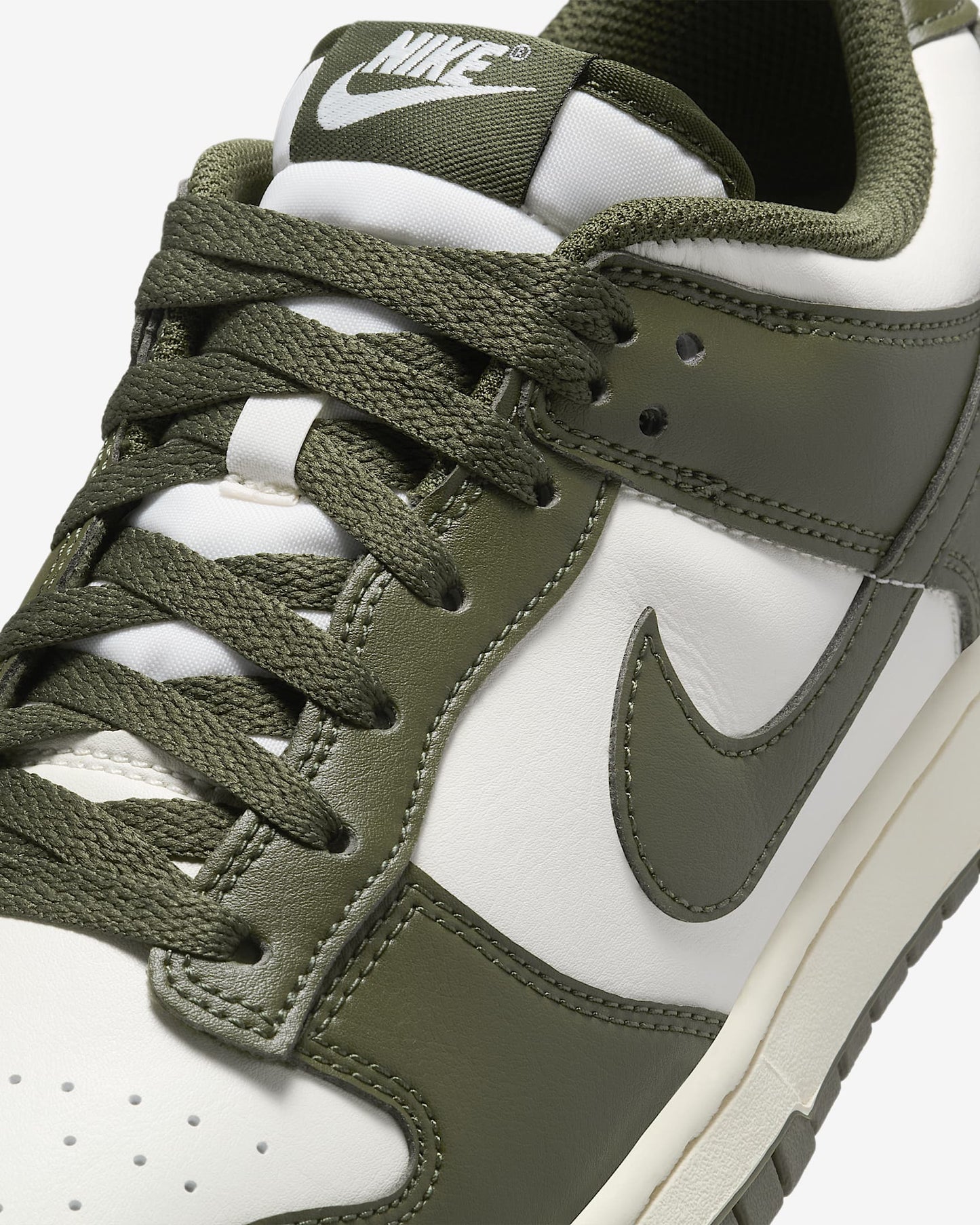 Dunk Low Retro Sneakers - Premium Brand Shoes for Men and Women
