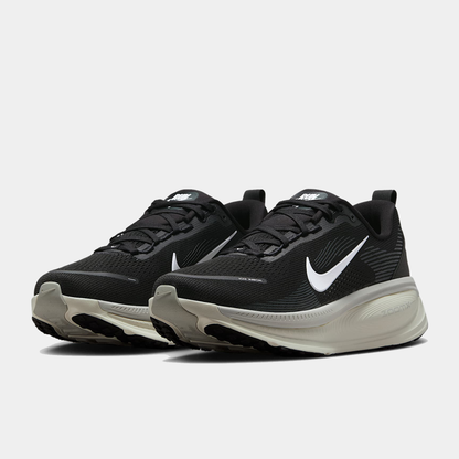 Air Zoom Vomero 18 Sneakers - Premium Brand Shoes for Men and Women