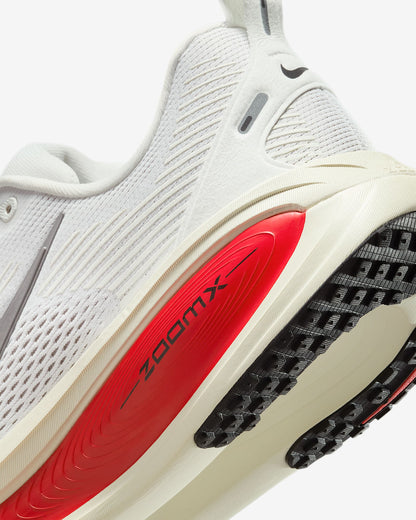 Air Zoom Vomero 18 Sneakers - Premium Brand Shoes for Men and Women