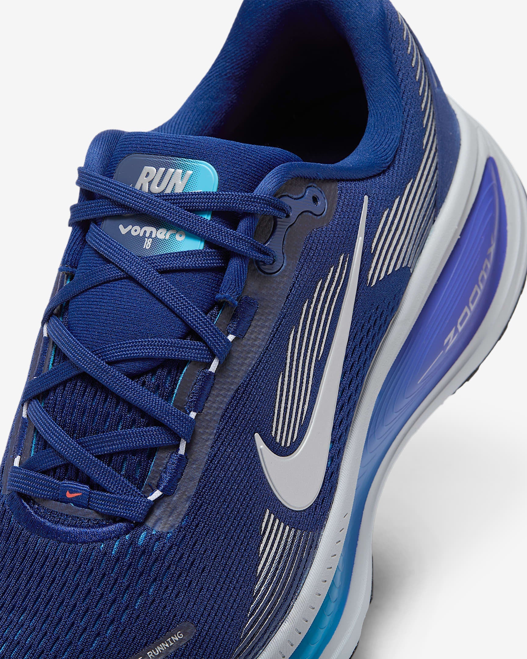 Air Zoom Vomero 18 Sneakers - Premium Brand Shoes for Men and Women