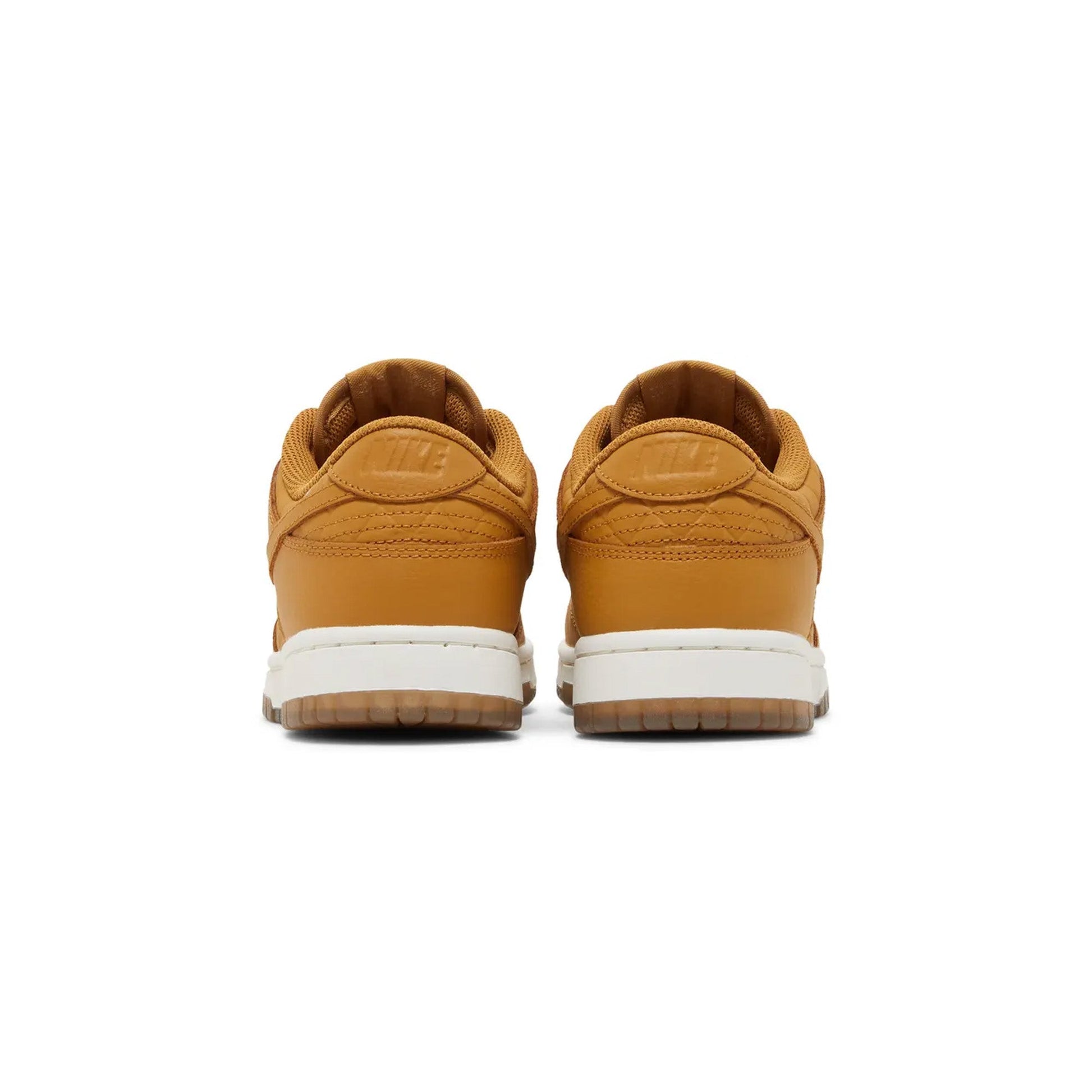 Nike Dunk Low Quilted 'Wheat' W (2022)