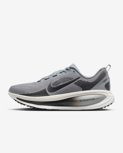Air Zoom Vomero 18 Sneakers - Premium Brand Shoes for Men and Women